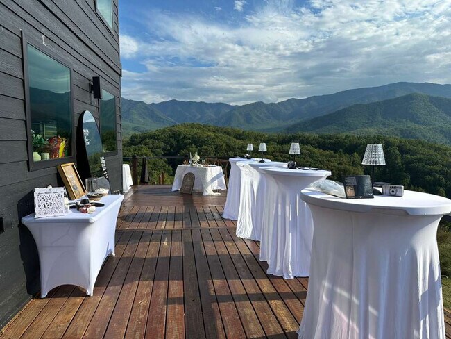 Building Photo - 264 Sonshine Ridge Rd