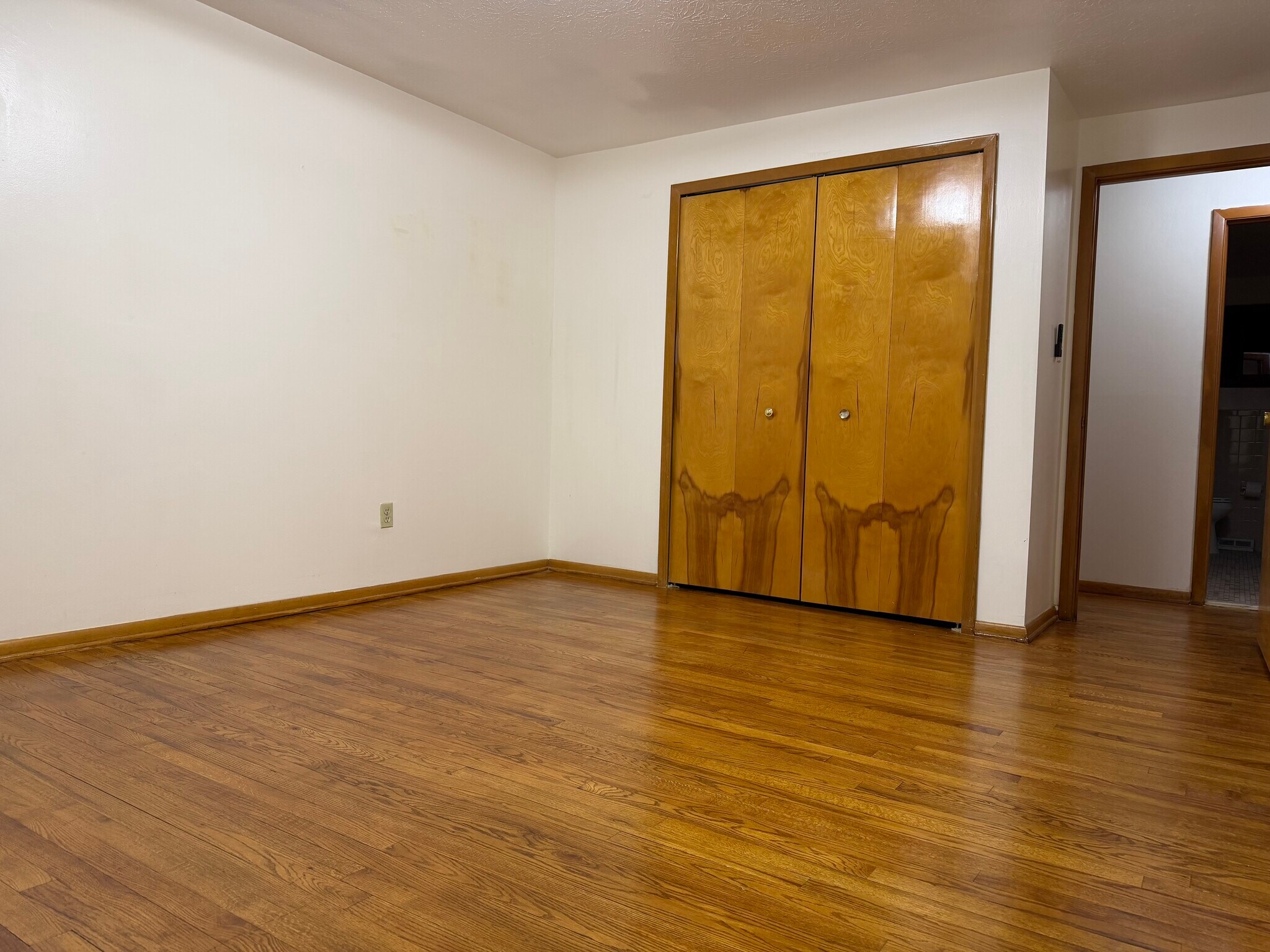 Building Photo - 6800 Glenallen Ave