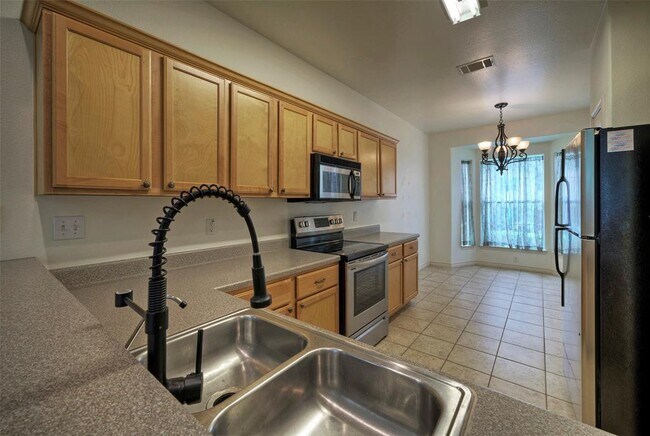 Building Photo - 12289 Mulligan Glen Ct