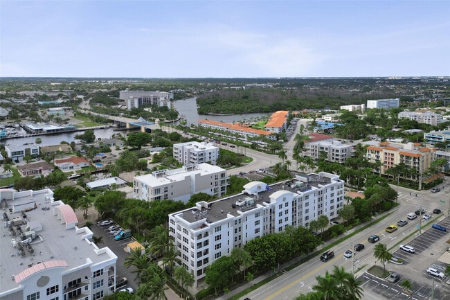 Building Photo - 101 S Ocean Dr