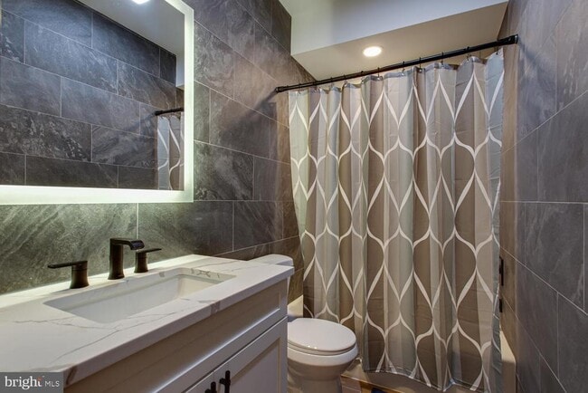 Building Photo - 3554 13th St NW