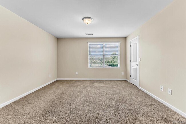 Building Photo - 9348 Turnberry Park Dr