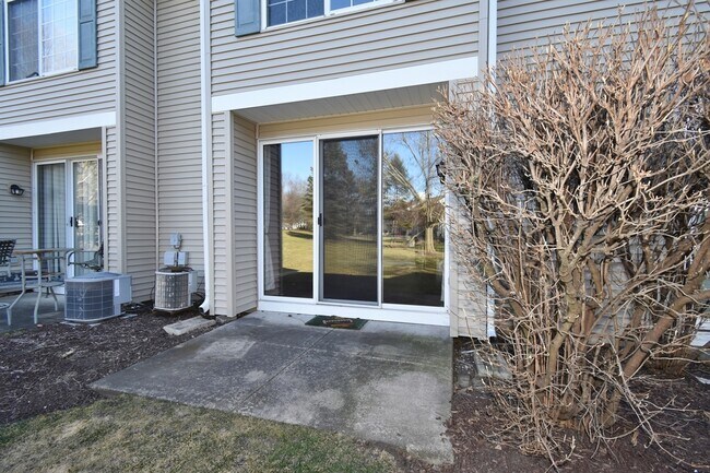 Building Photo - 1815 Moore Ct