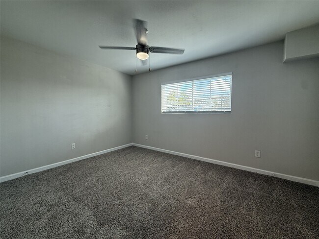 Building Photo - 1824 Thonig Rd