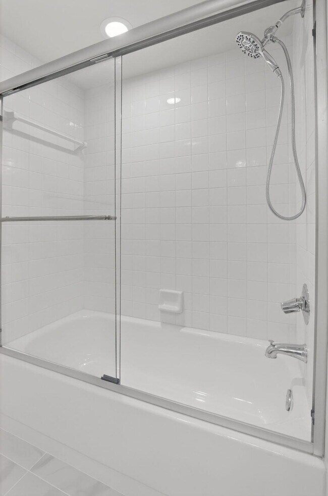 Building Photo - 9151 Pine Springs Dr