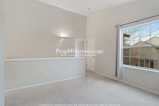 Building Photo - Three Bedroom Home in Aloha w/ Forest Like Surrounding!