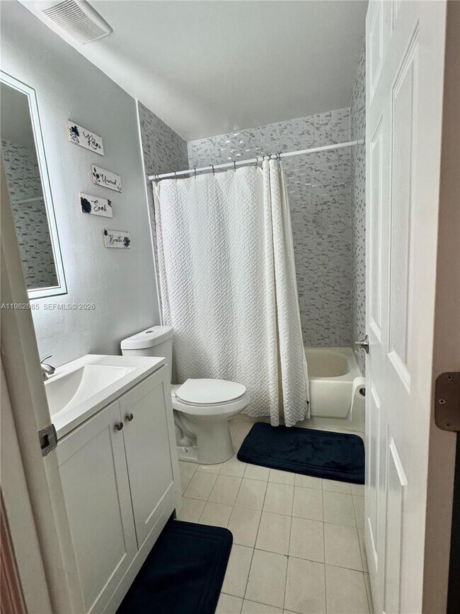 Building Photo - 17679 SW 146th Ct