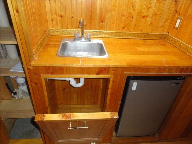 Building Photo - 206 Greenway Blvd