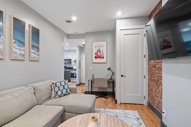 Building Photo - 334 Palisade Ave