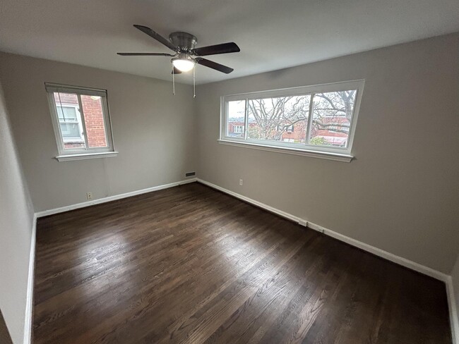 Building Photo - 5338 Chillum Pl NE