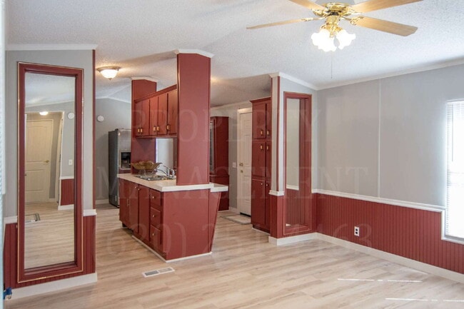 Primary Photo - 2-Bedroom with 2 Full Baths in Coffeyville!