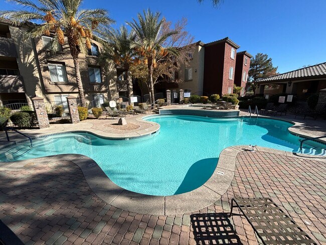 Building Photo - Gorgeous 1bed/1bath home nestled in a great area!