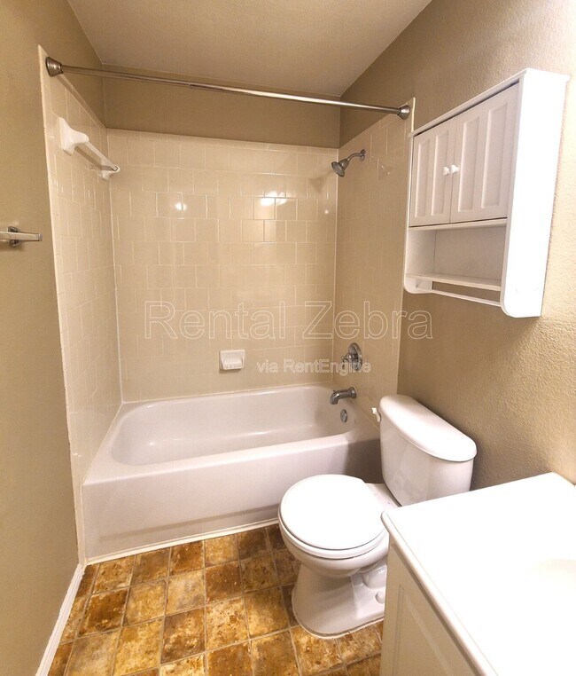 Building Photo - 8612 Orleans Ln