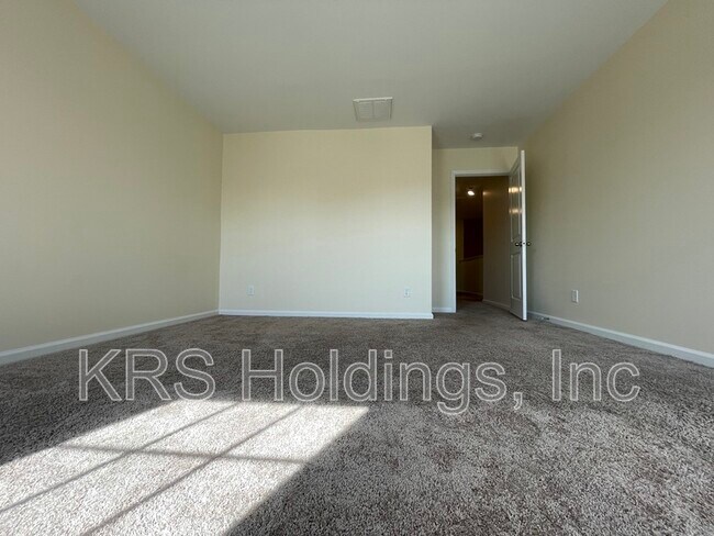 Building Photo - 1611 Independence Blvd