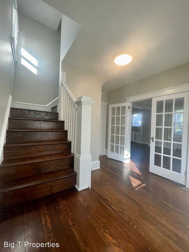 Building Photo - 3 br, 2 bath House - 115 Hawthorne Ave