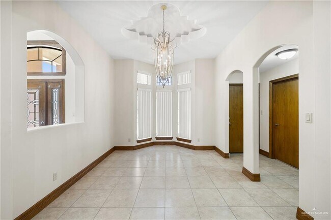 Building Photo - 19 New Orleans Cir
