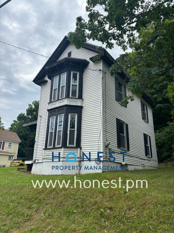 Building Photo - 41 Windsor St