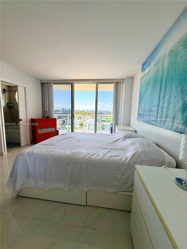 Building Photo - 7330 Ocean Terrace