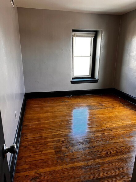 Building Photo - 248 W Olney Ave