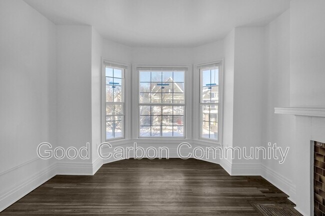 Building Photo - 346 Bryant St