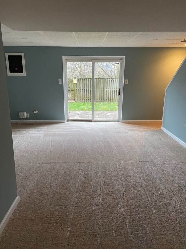Building Photo - Townhome in Millersville