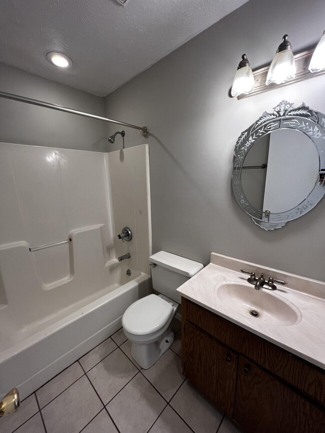 Building Photo - 9408 Pirouette Ave