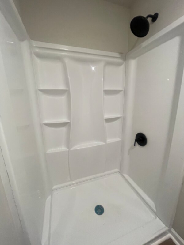 Building Photo - 66 Spring St W