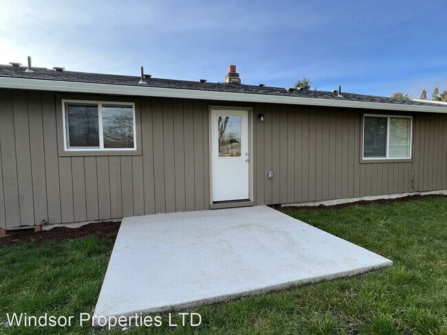 Building Photo - 4 br, 1.5 bath House - 1826 NE 24th Avenue