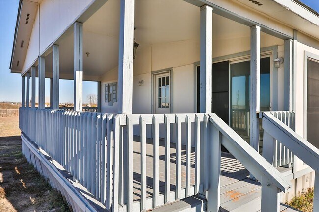 Building Photo - 172 Kid Ranch Ln