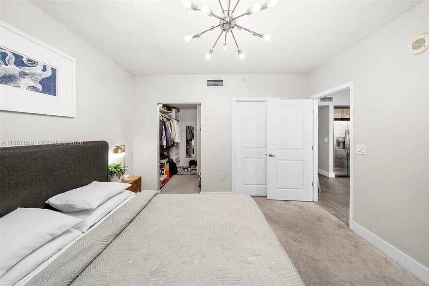 Building Photo - 1250 S Miami Ave