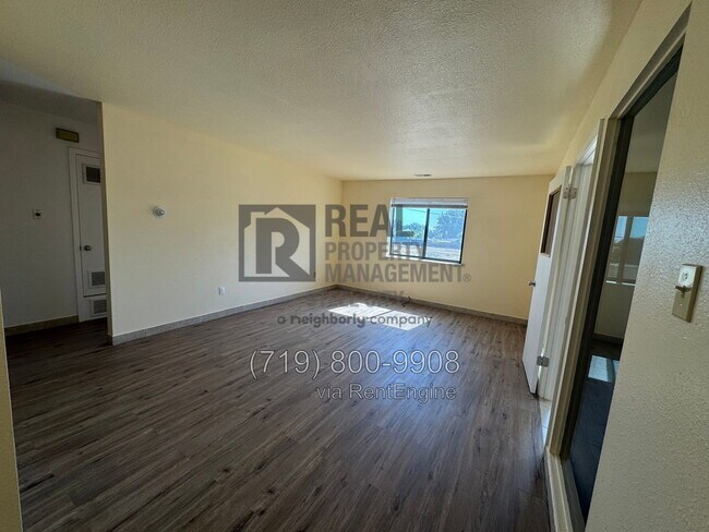 Building Photo - 2116 Norman Ln