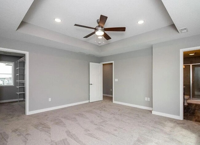 Building Photo - 1817 NE Heritage Dr