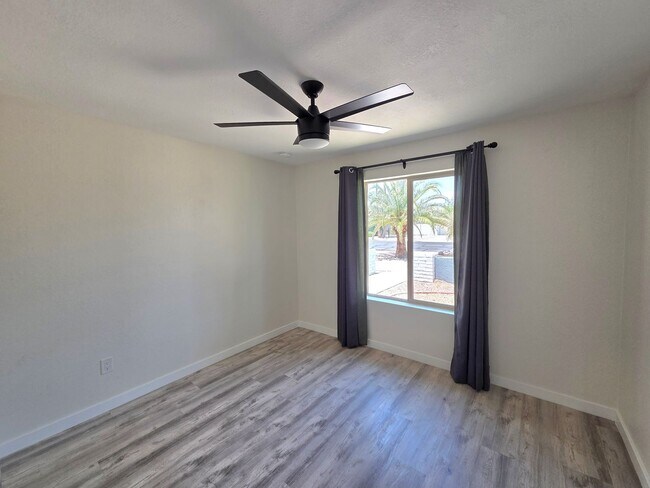 Building Photo - Beautiful 3 bedroom / 2 bath in Scottsdale!