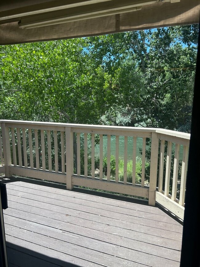 Building Photo - Idlewild Riverfront condo