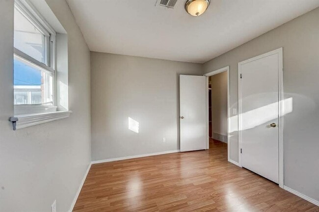 Building Photo - 2600 SW 78th St