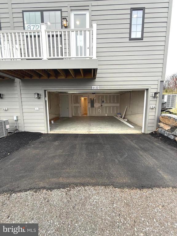 Building Photo - 4133 Ridgeview Ave