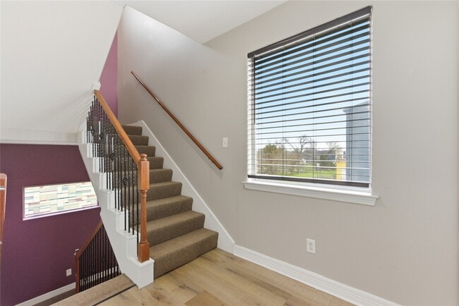 Building Photo - 408 Eichwurzel Ln