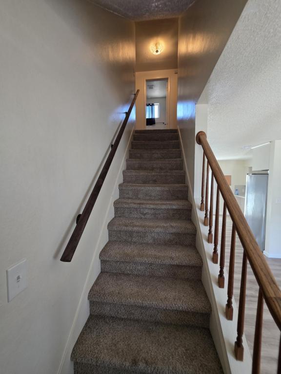 Building Photo - 567 San Dimas St