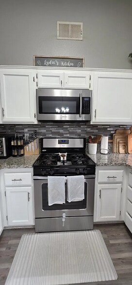 Building Photo - 3912 Boswellia Dr