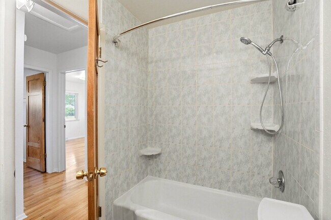 Building Photo - $2,740.95, 4 Beds - 3 Bath, Single Family Home in Denver with Washer and Dryer!