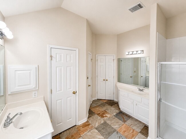 Building Photo - 20410 Nelva Park Ct