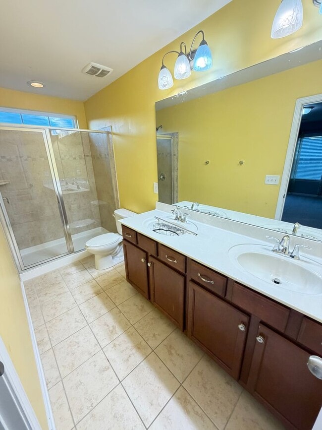 Building Photo - 4908 Pepper Dr