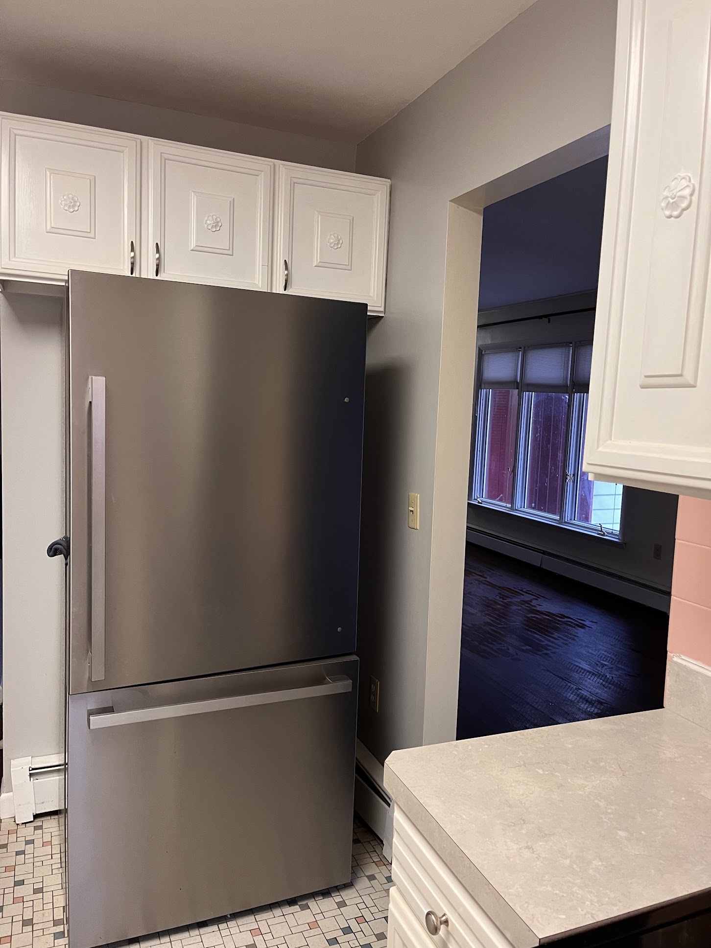 Fridge - 39 Baylis St