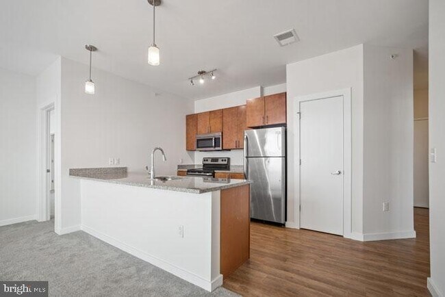 Building Photo - 131 Bridge Street Unit 1B-2-2420