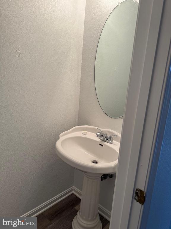 Building Photo - 9905 Matti Hill Ct