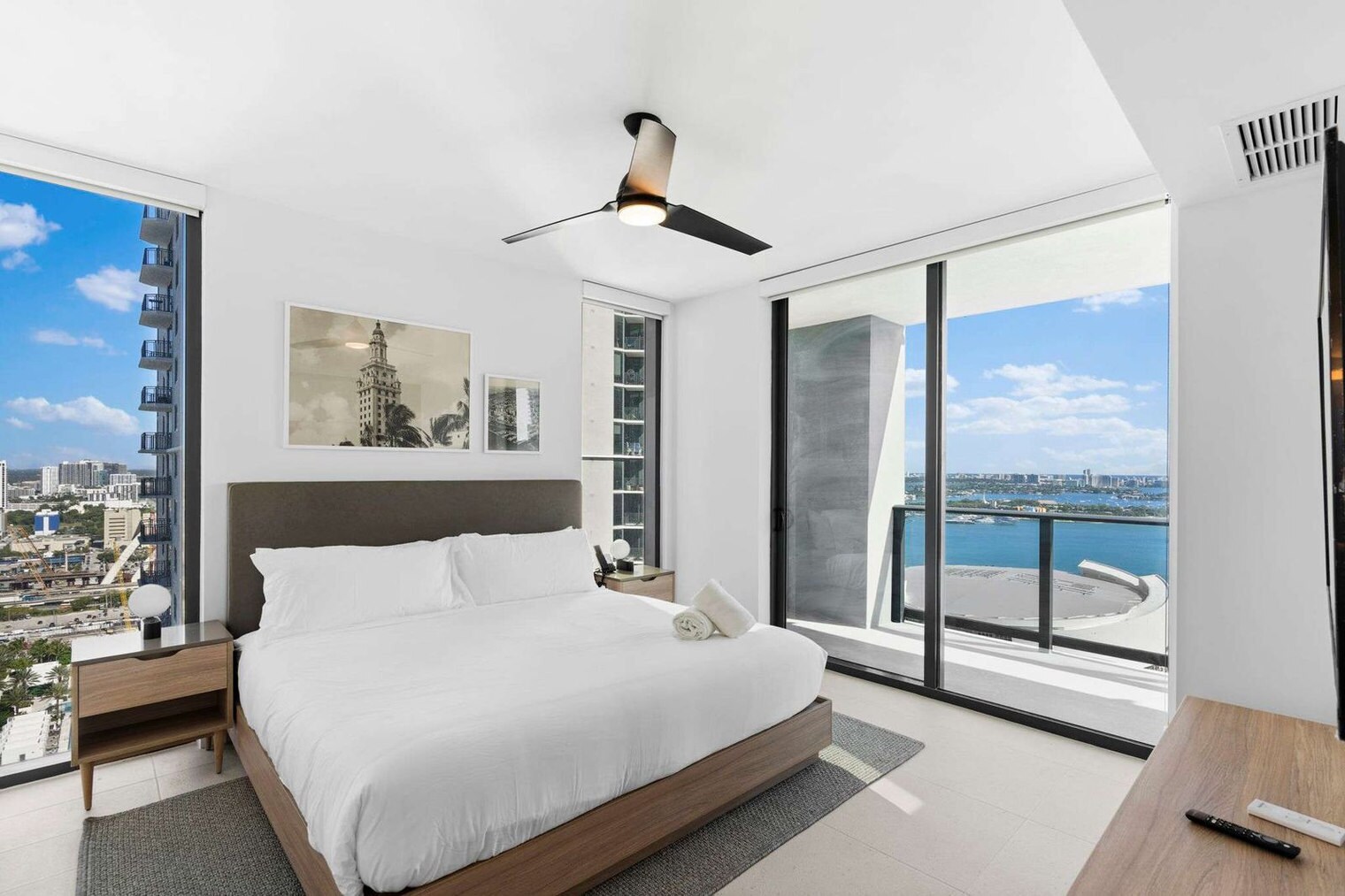 Building Photo - 159 NE 6th St