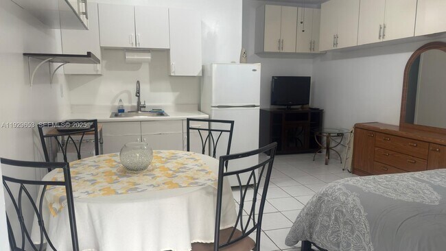 Building Photo - 12945 SW 116th St