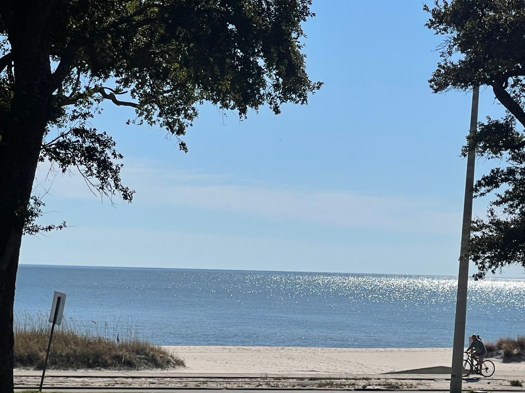 Building Photo - 1282 Beach Blvd