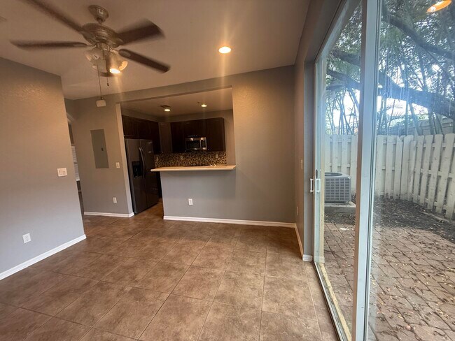 Building Photo - 2851 Prospect Rd