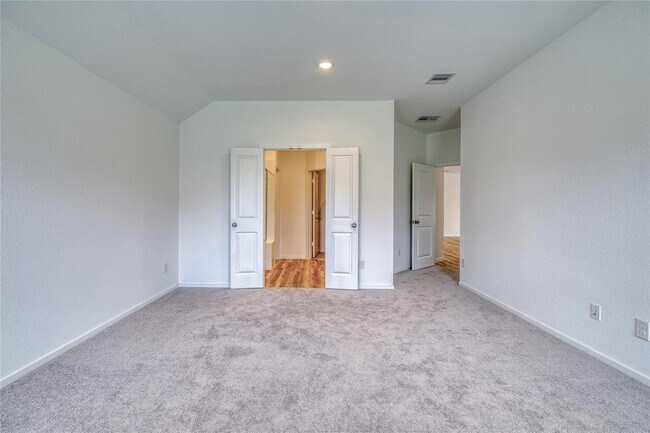 Building Photo - 5310 Still Mdw Ln
